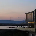 View Stylish Penthouse Ferienhaus