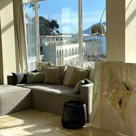 Semesterbostad View Stylish Penthouse