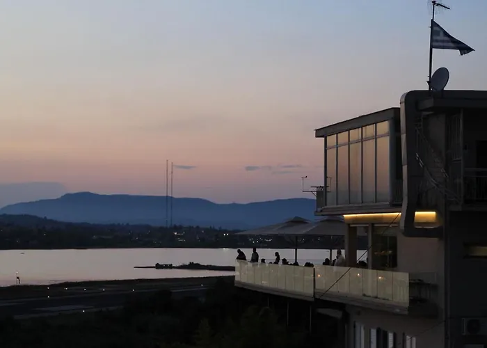 View Stylish Penthouse 度假居