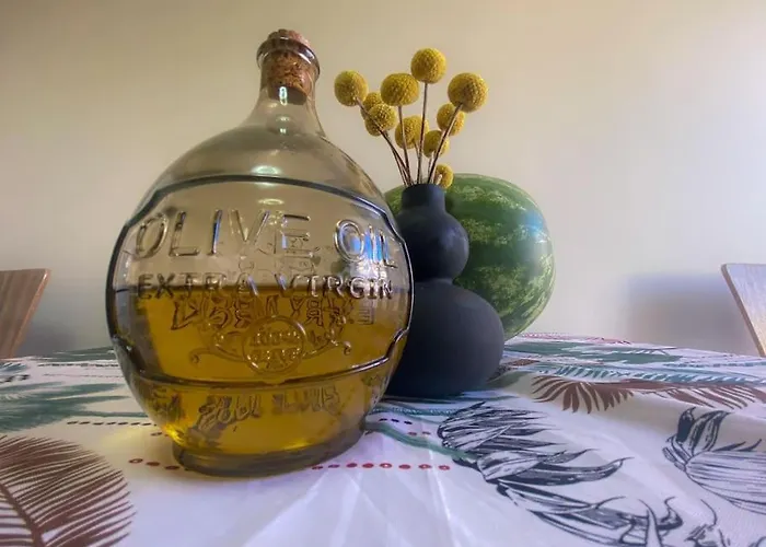 View Stylish Penthouse Semesterbostad *