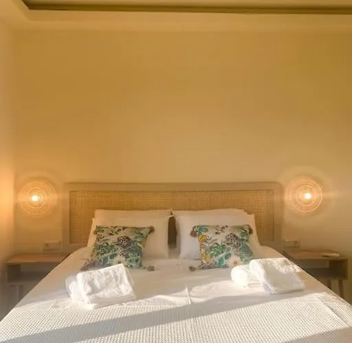 View Stylish Penthouse