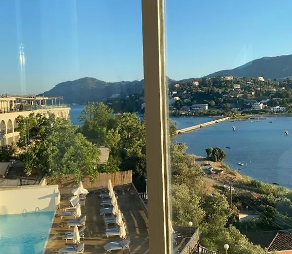 View Stylish Penthouse *