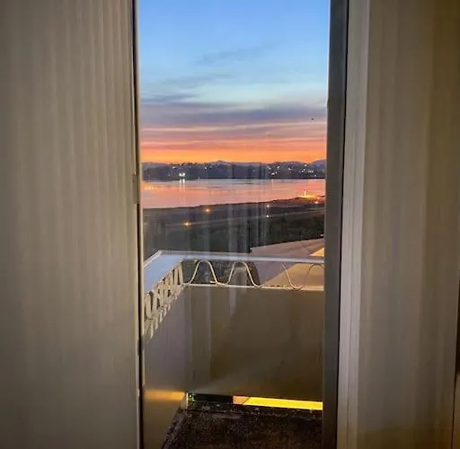 View Stylish Penthouse 度假居 *