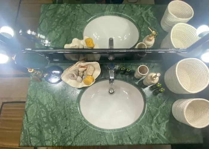 View Stylish Penthouse 度假居 *