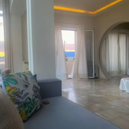 View Stylish Penthouse Semesterbostad Perama (Corfu)