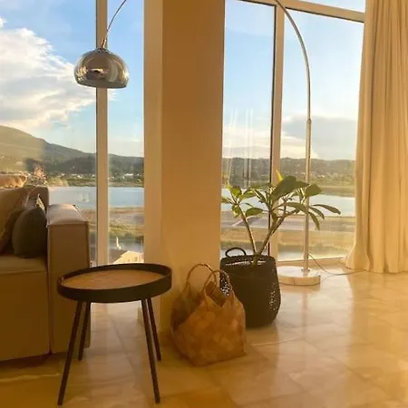 Semesterbostad View Stylish Penthouse *